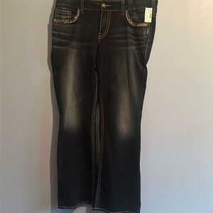 Silver Jeans Co, suki mid rise, bootcut. 16/31.